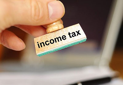 Khai thuế thu nhập cá nhân tháng/quý của tổ chức, cá nhân trả thu nhập khấu trừ thuế đối với tiền lương, tiền công